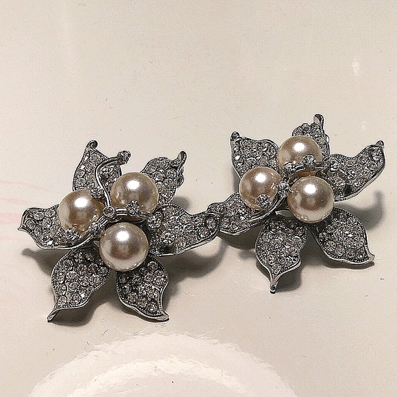 Clip pearls Crystal earrings - Picture 3 of 4